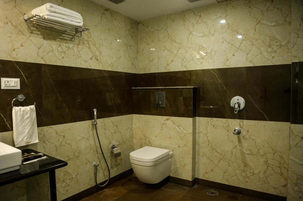 Hotel Raindew Ранчи Экстерьер фото