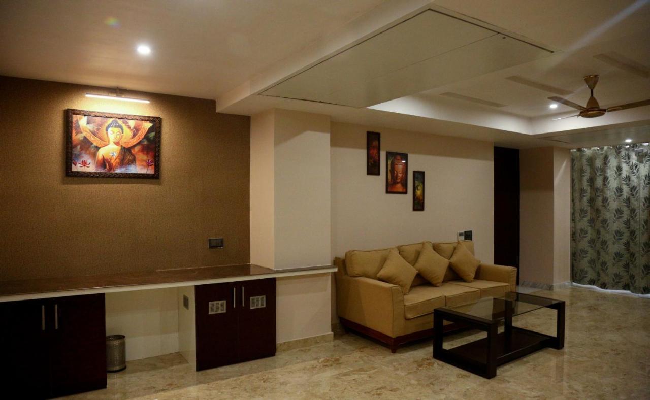 Hotel Raindew Ранчи Экстерьер фото