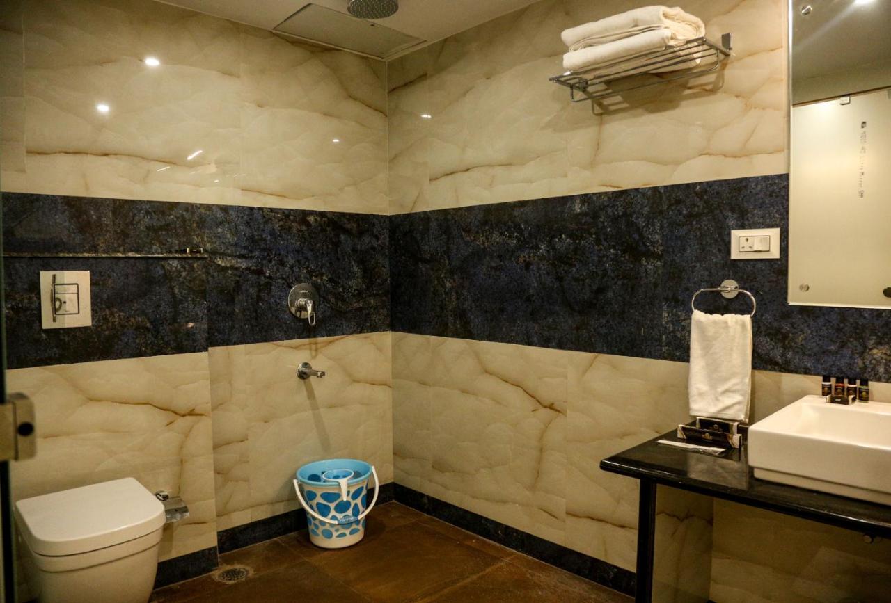 Hotel Raindew Ранчи Экстерьер фото