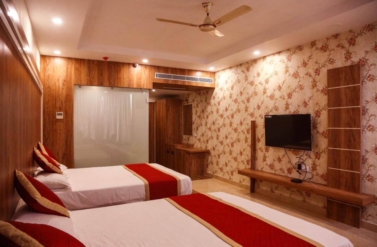 Hotel Raindew Ранчи Экстерьер фото